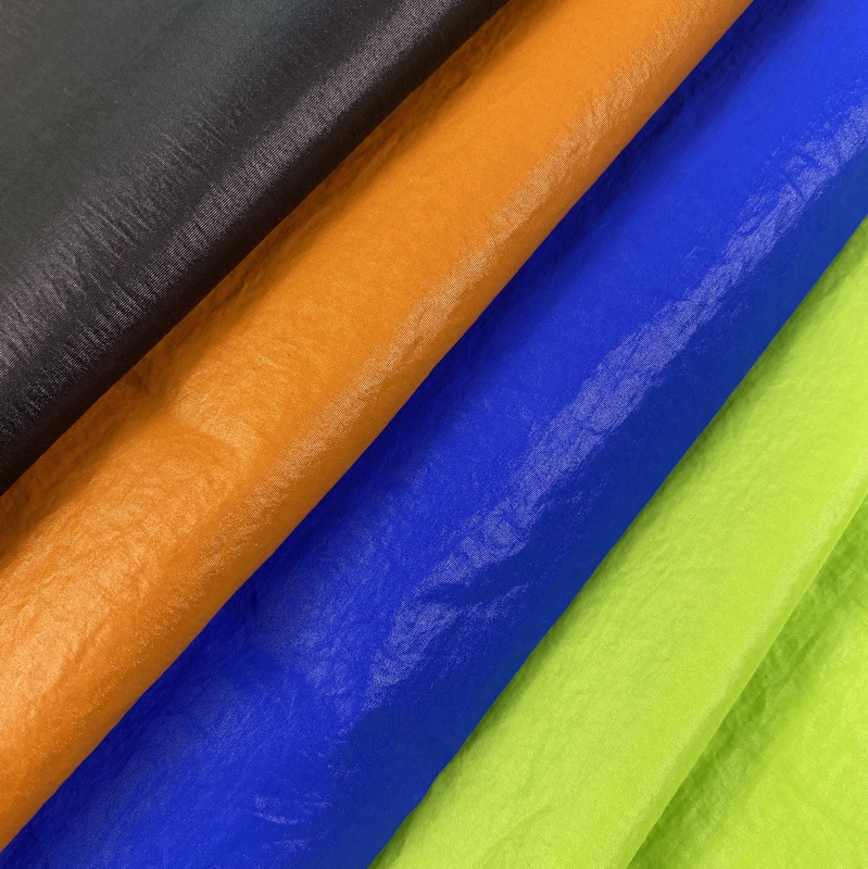 SWH-209N 300T shiny crinkled nylon taffeta Woven softshell fabric
